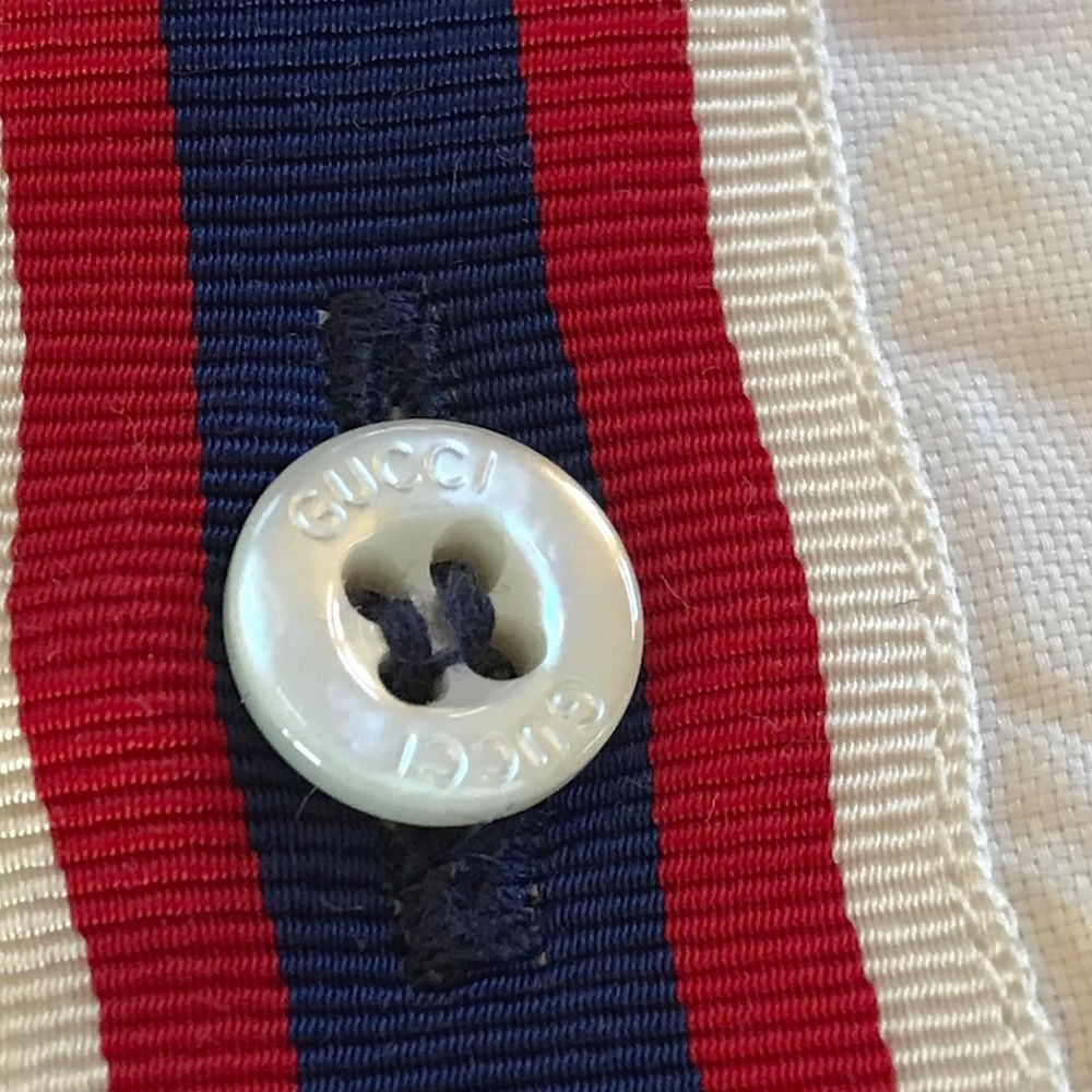 GUCCI WHITE RETRO VIBES LOGO PATCH BOWLING SHIRT - Picture 13 of 15